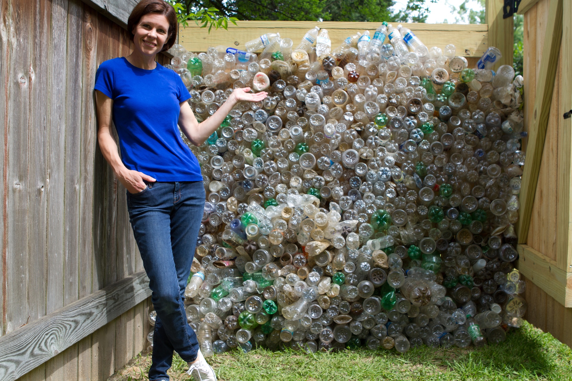 https://waterkeeper.org/wp-content/uploads/2019/11/1704_PlasticBottles_001-1-1.jpg