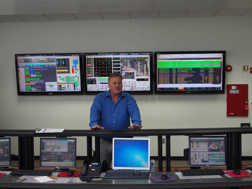 David Huntamer at the Point Loma plant’s central control station, which manages an average of 145 million gallons of wastewater per day.